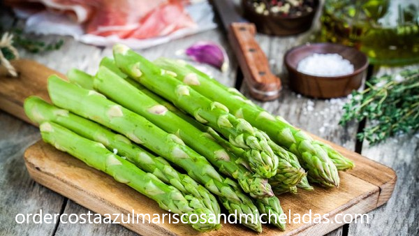 ordercostaazulmariscosandmicheladas.com