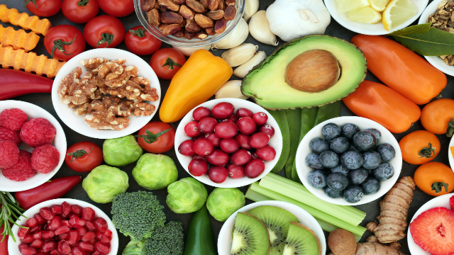 10 Pilihan Makanan Sehat yang Perlu Dikonsumsi Setiap Hari
